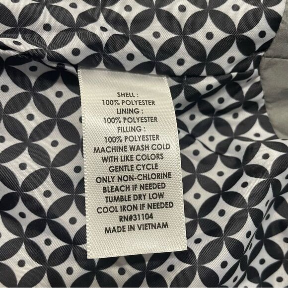 Crown & Ivy Quilted Sage Army Green Vest Size XL - Picture 9 of 9